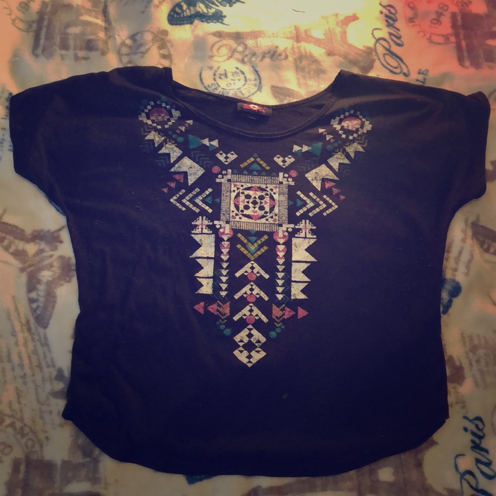 Aztec Design T-Short